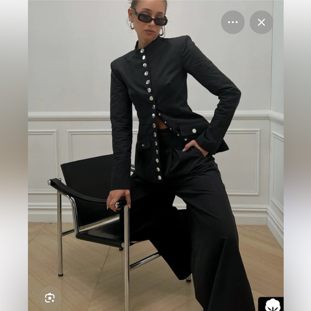 WeWoreWhat Black Buttoned Blazer